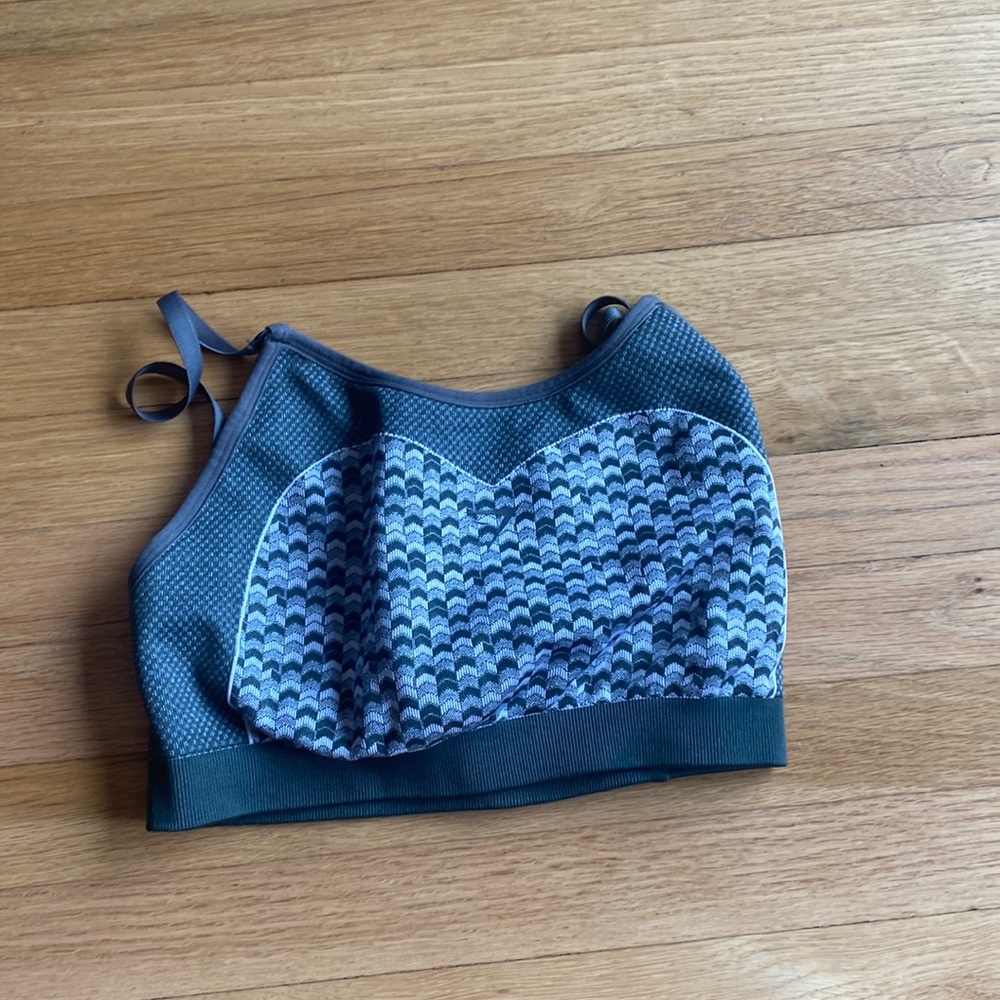 Gym shark sports bra S